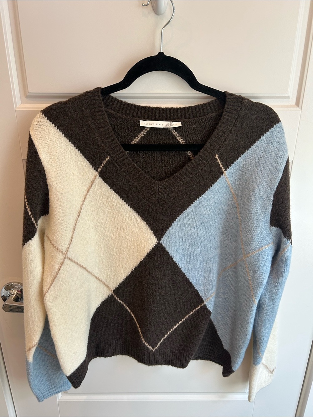 Altar'd State Argyle V-Neck Sweater - Brown, Cream & Light Blue